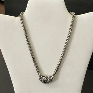 SILVER TONE SLIDER NECKLACE